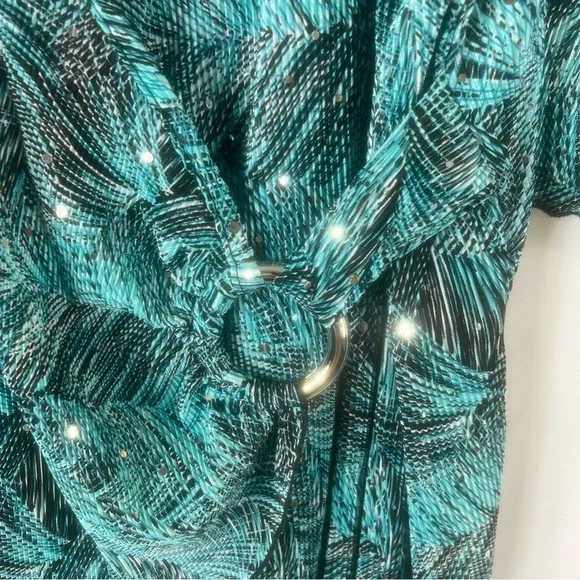 Maggie Barnes Top Tunic Modest Shirt Womens
Career Tropical Print Size: 4X - Picture 7 of 11